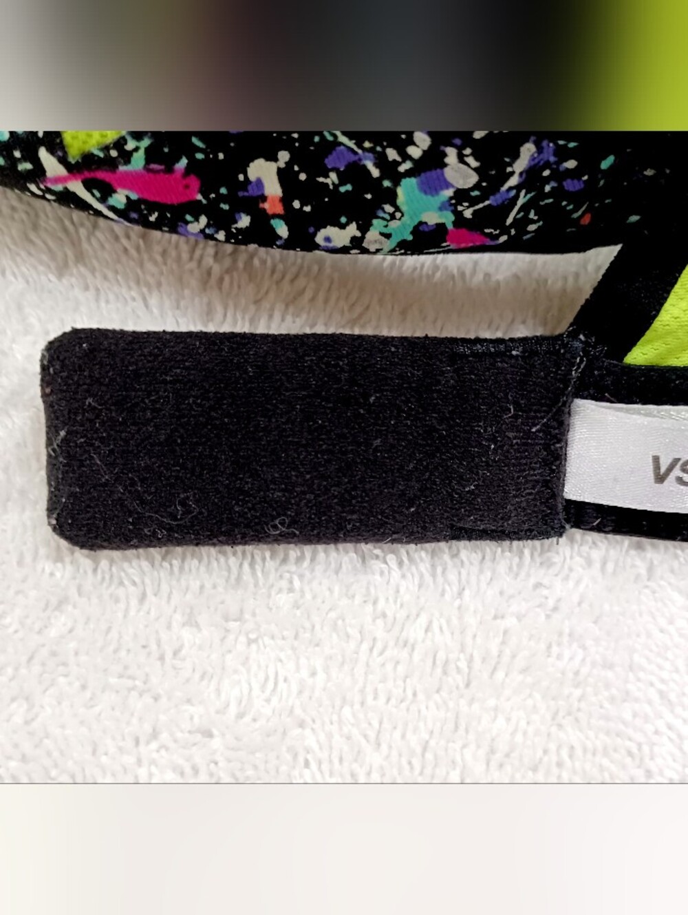 Victoria's Secret Racerback Sports Bra, Size 36D - Picture 12 of 15